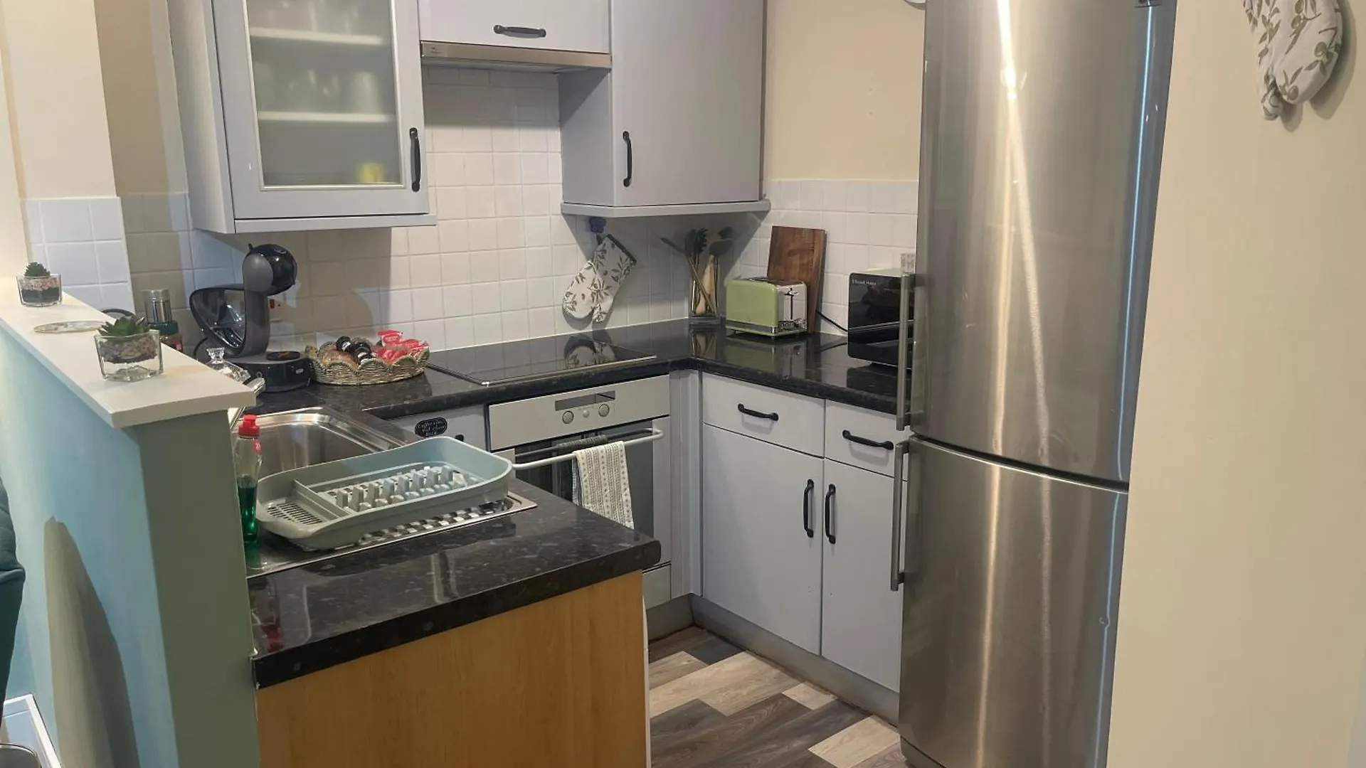 Lovely Flat In Cardiff Bay Apartment